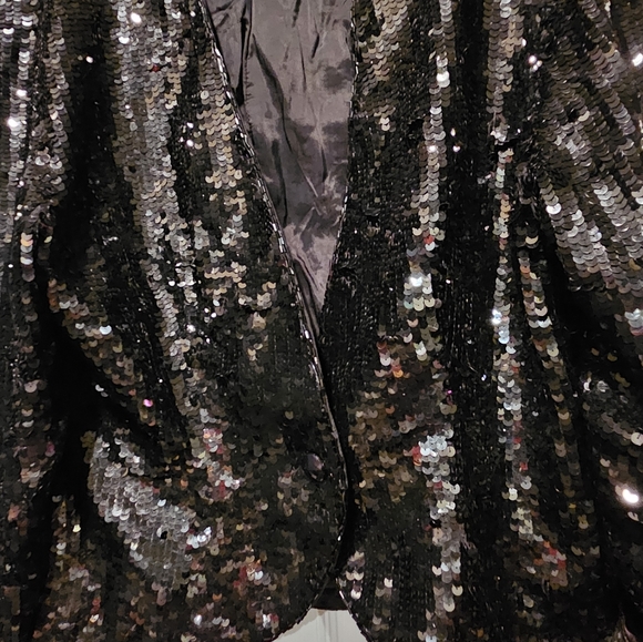 BLACK TIE BRAND SEQUINED JACKET - Picture 2 of 3